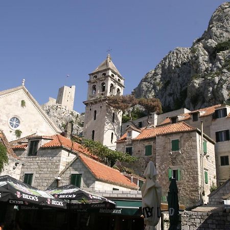 Luxury City Centre Apartment With Stunning View Omiš Eksteriør bilde
