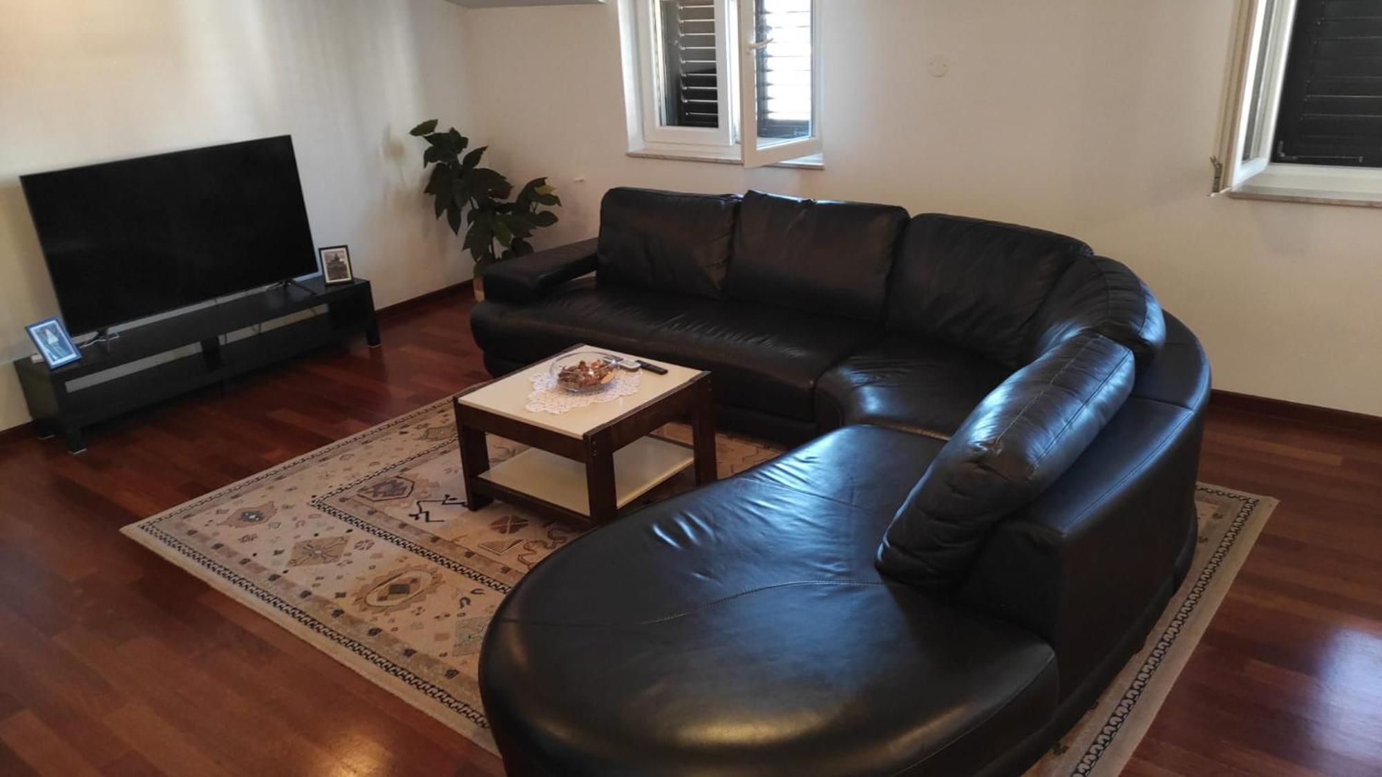 Luxury City Centre Apartment With Stunning View Omiš Eksteriør bilde