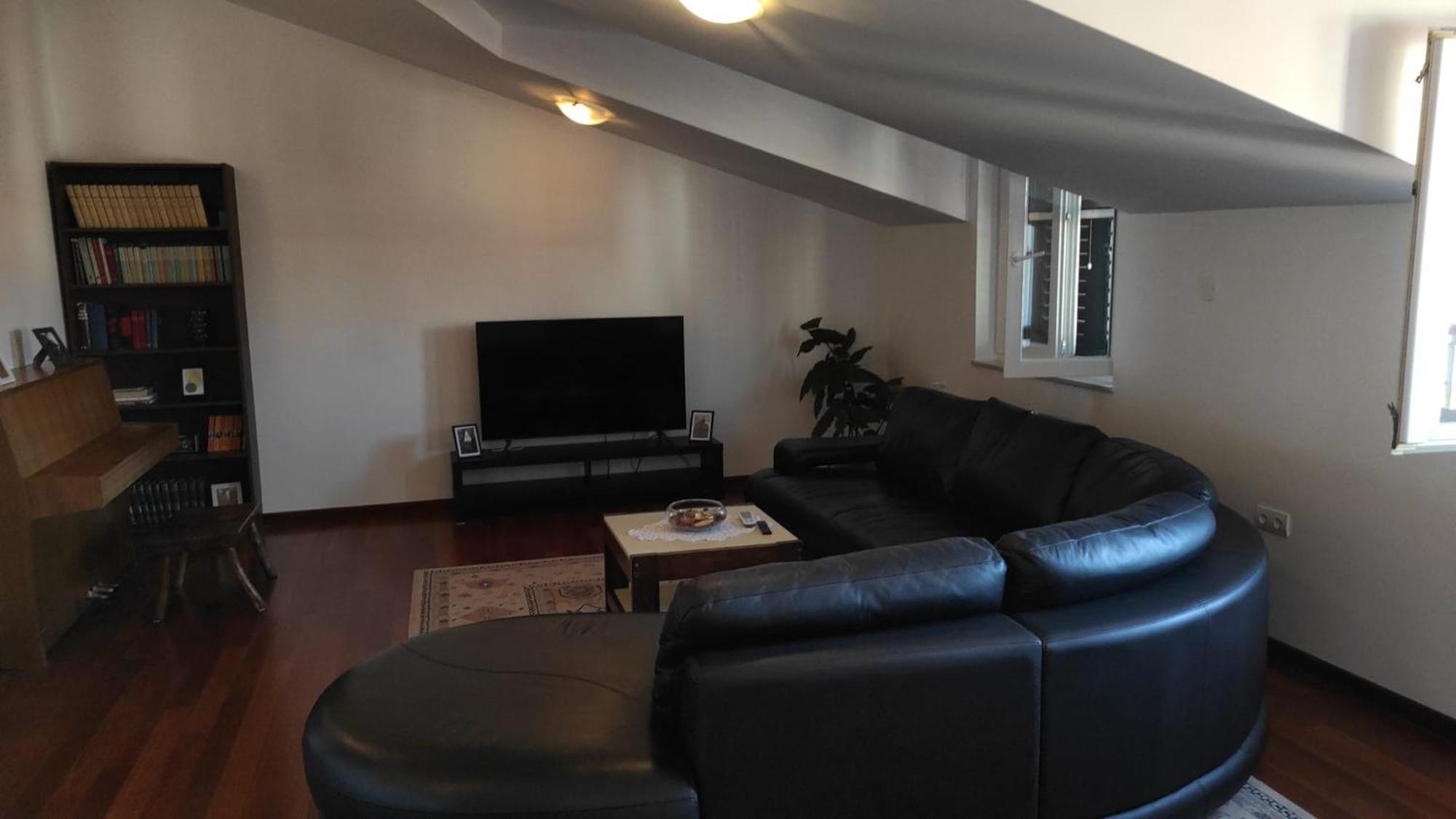 Luxury City Centre Apartment With Stunning View Omiš Eksteriør bilde