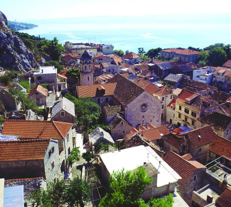 Luxury City Centre Apartment With Stunning View Omiš Eksteriør bilde